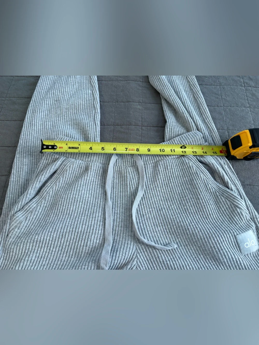 Alo Yoga Muse Ribbed Athletic Heather Grey Sweatpants